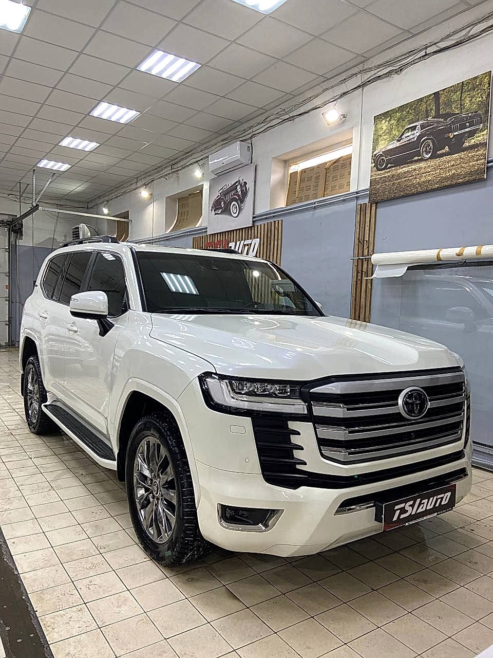 Шумоизоляция Toyota Land Cruiser 300 в Астане Шумоизоляция Toyota Land Cruiser 300 в Астане